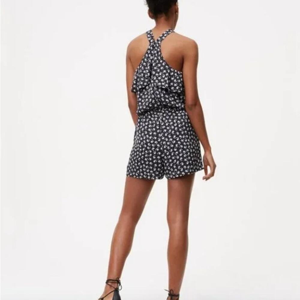 ANN TAYLOR LOFT Black White Floral Print Ruffle Shorts Tie Tank Top Romper  M - Picture 12 of 12